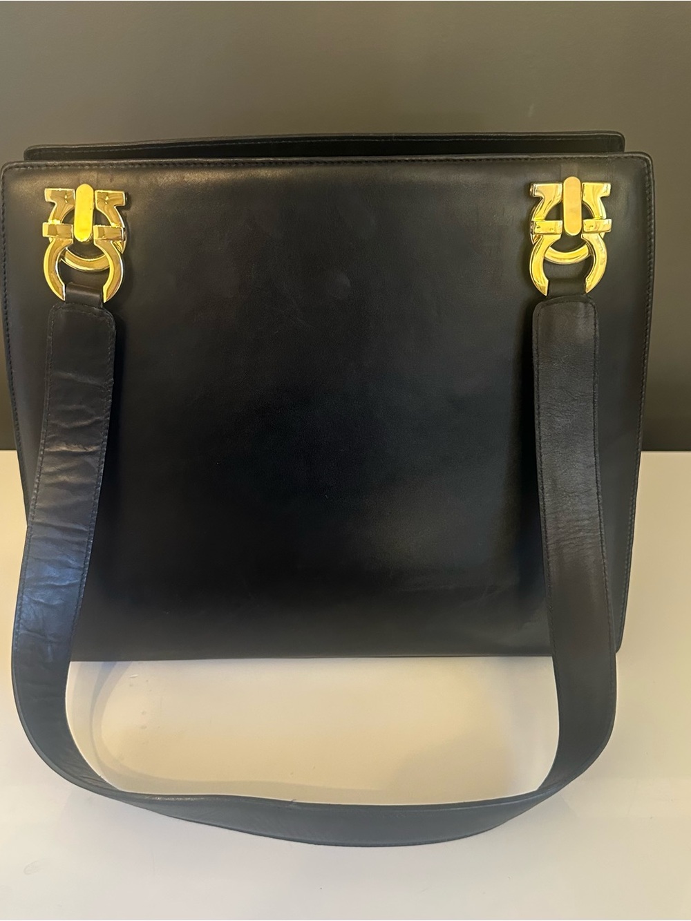 Ferragamo Gancini Black Leather Tote Purse Gold Large 2 Handle Structured Y2K - Picture 8 of 15